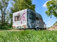 mattez-inc-caravan-design-wohnwagen-gestaltung-lackierung-graffiti-streetart-kunst-geldern-6
